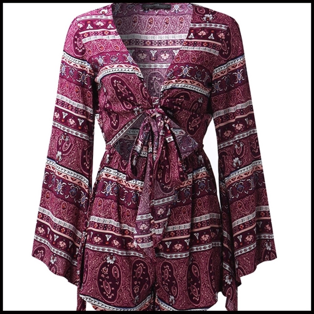 Keyhole Romper - Picture 2 of 8